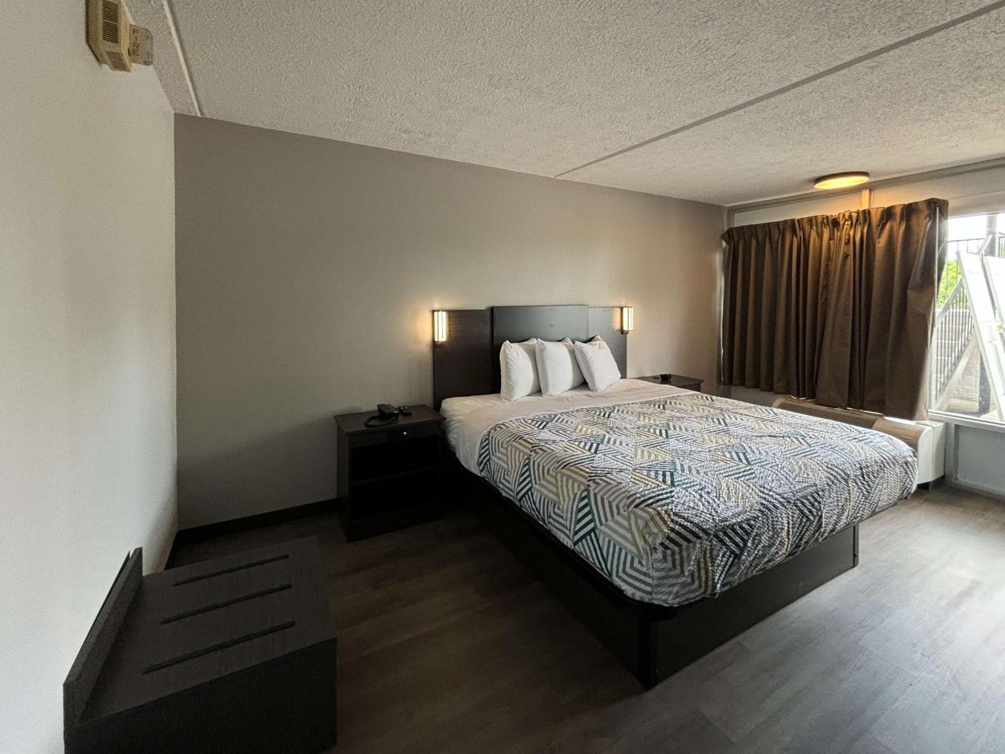 Hotel 6 Richmond, Ky Eku Campus Area 2*