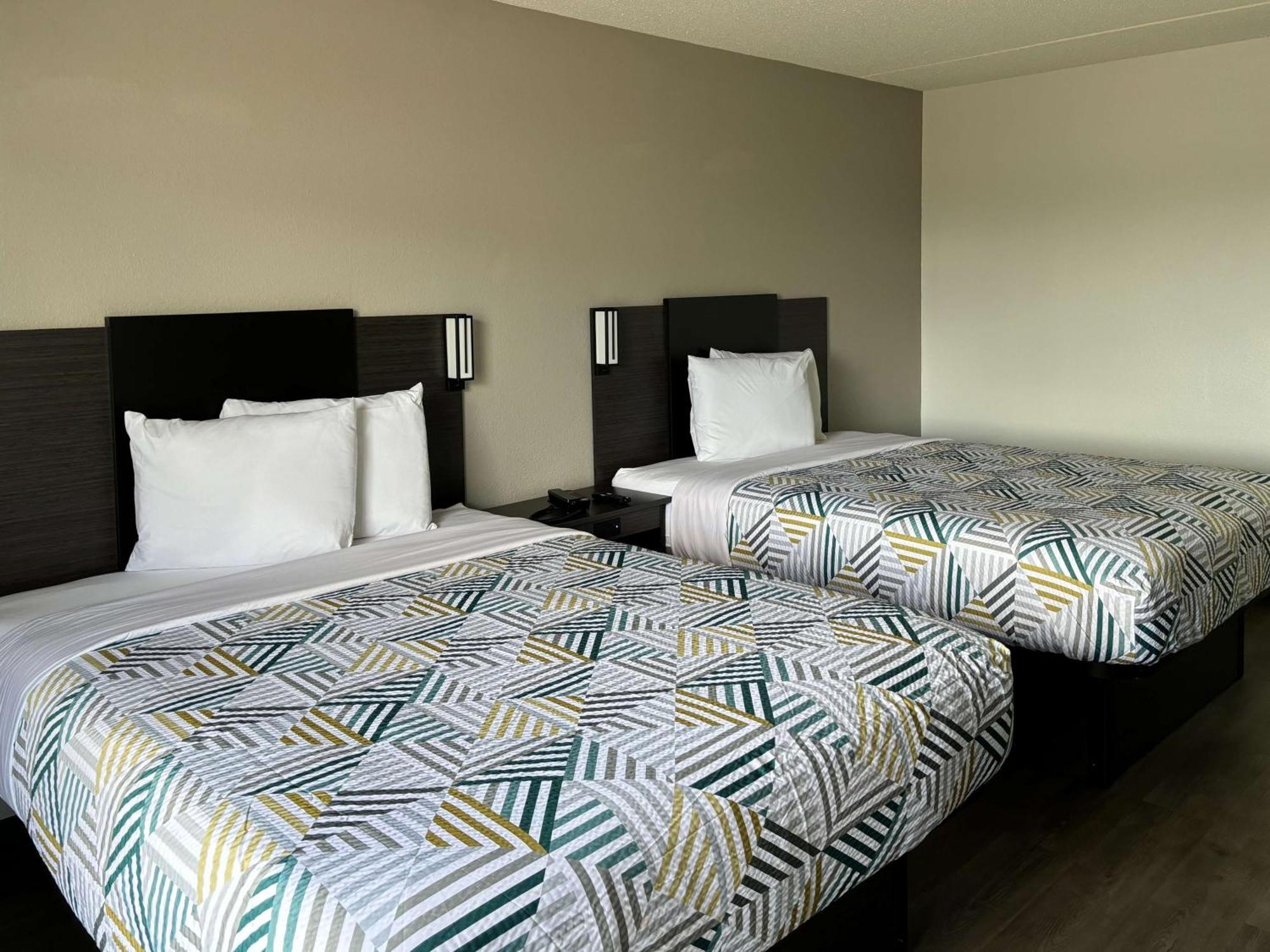 6 Richmond, Ky Eku Campus Area Hotel 2*