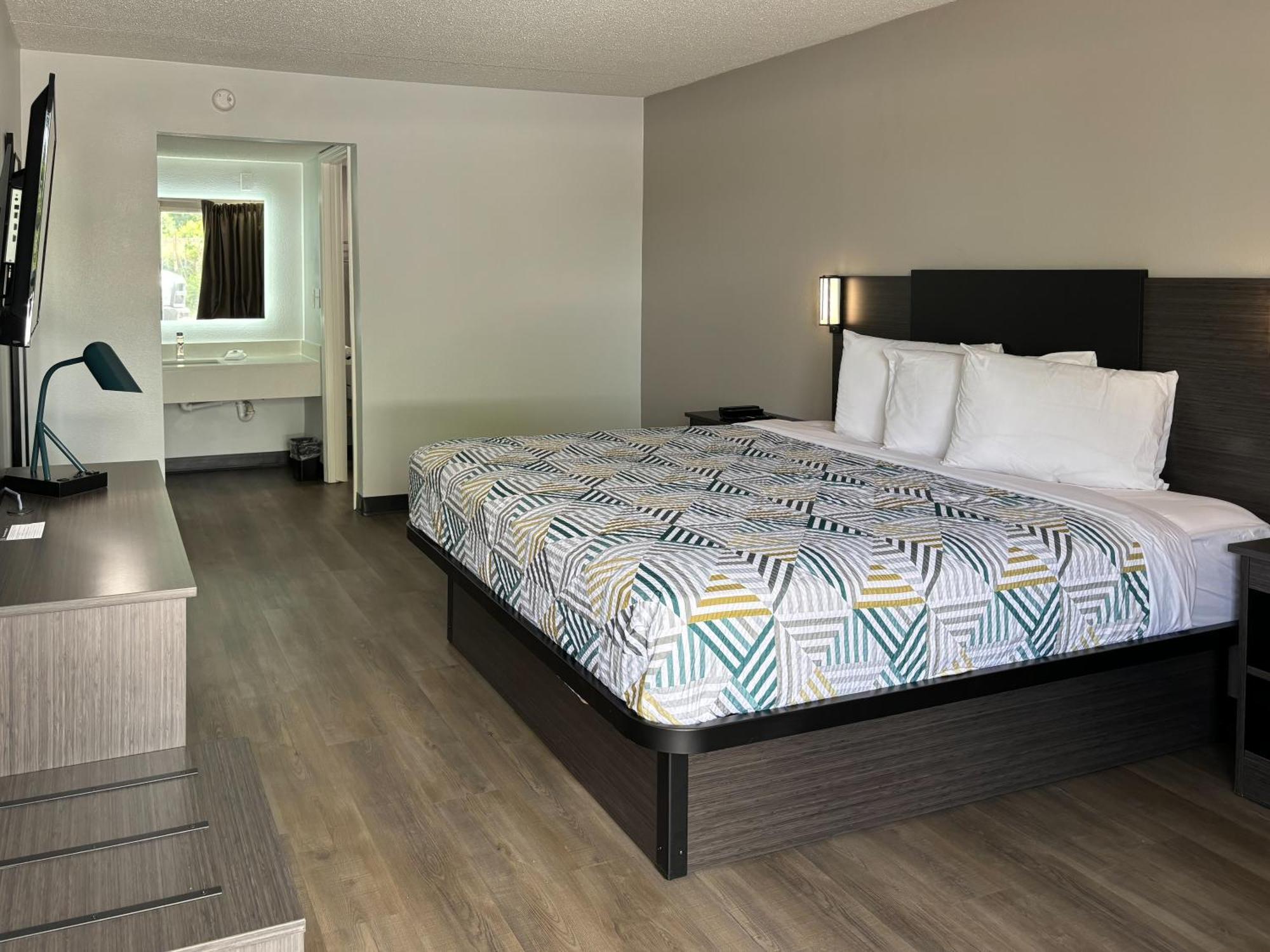 6 Richmond, Ky Eku Campus Area Hotel 2*